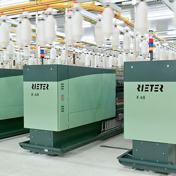 Compact spinning machine K 48 – spinning room with several K 48 machines